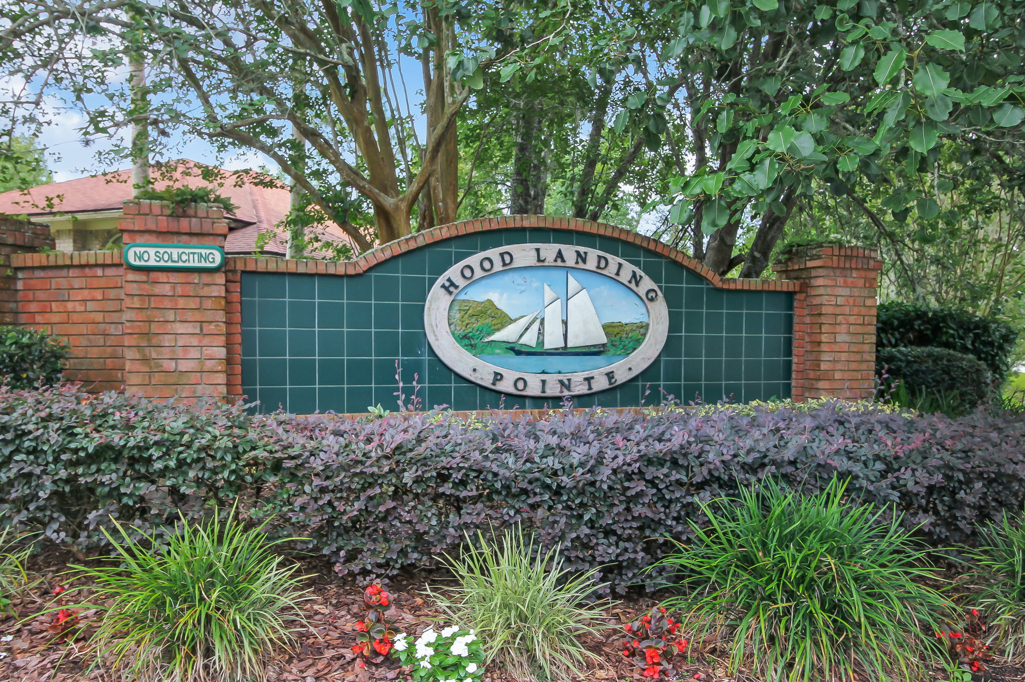Hood Landing Pointe