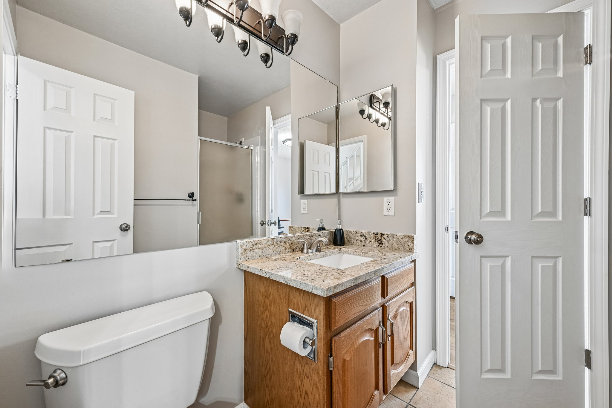 W 133rd Cir-S1005-026.jpg
