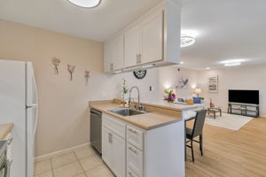 012_1269 Bouret Dr 1