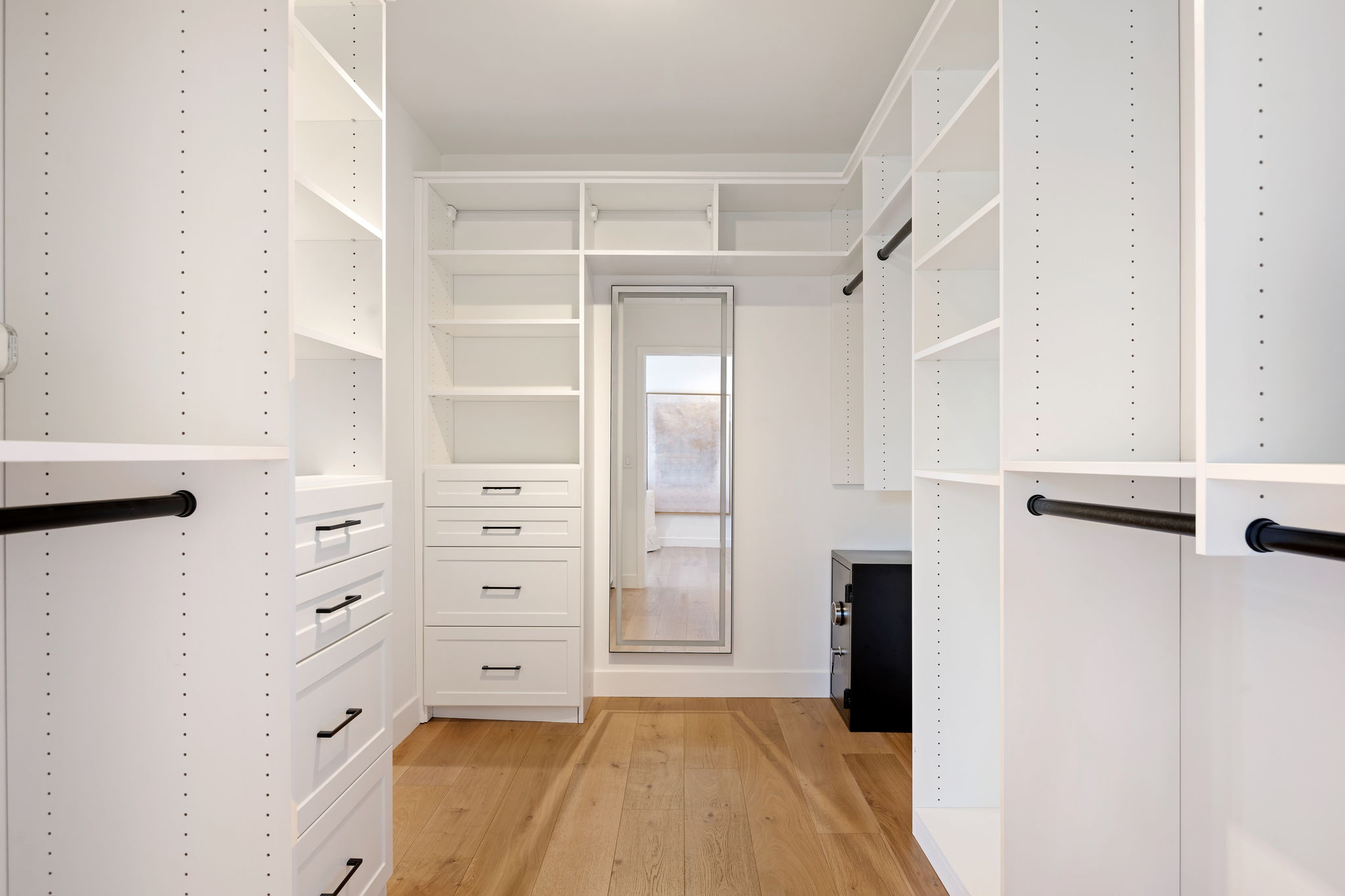 35-Primary Closet