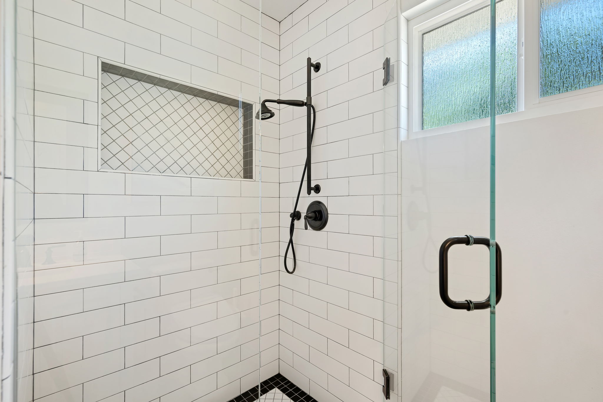 39-Bathroom 2