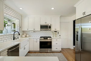 16-Kitchen