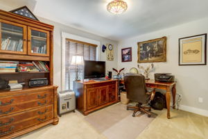 Bedroom/Office