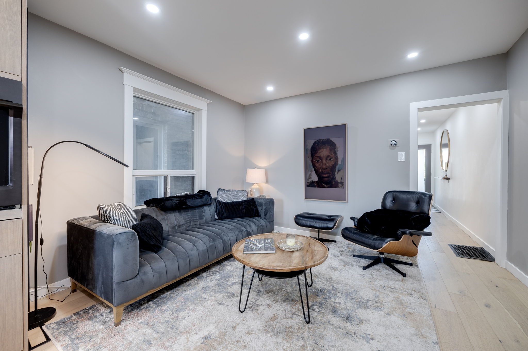 Toronto property showcase — delivered property photograph 4