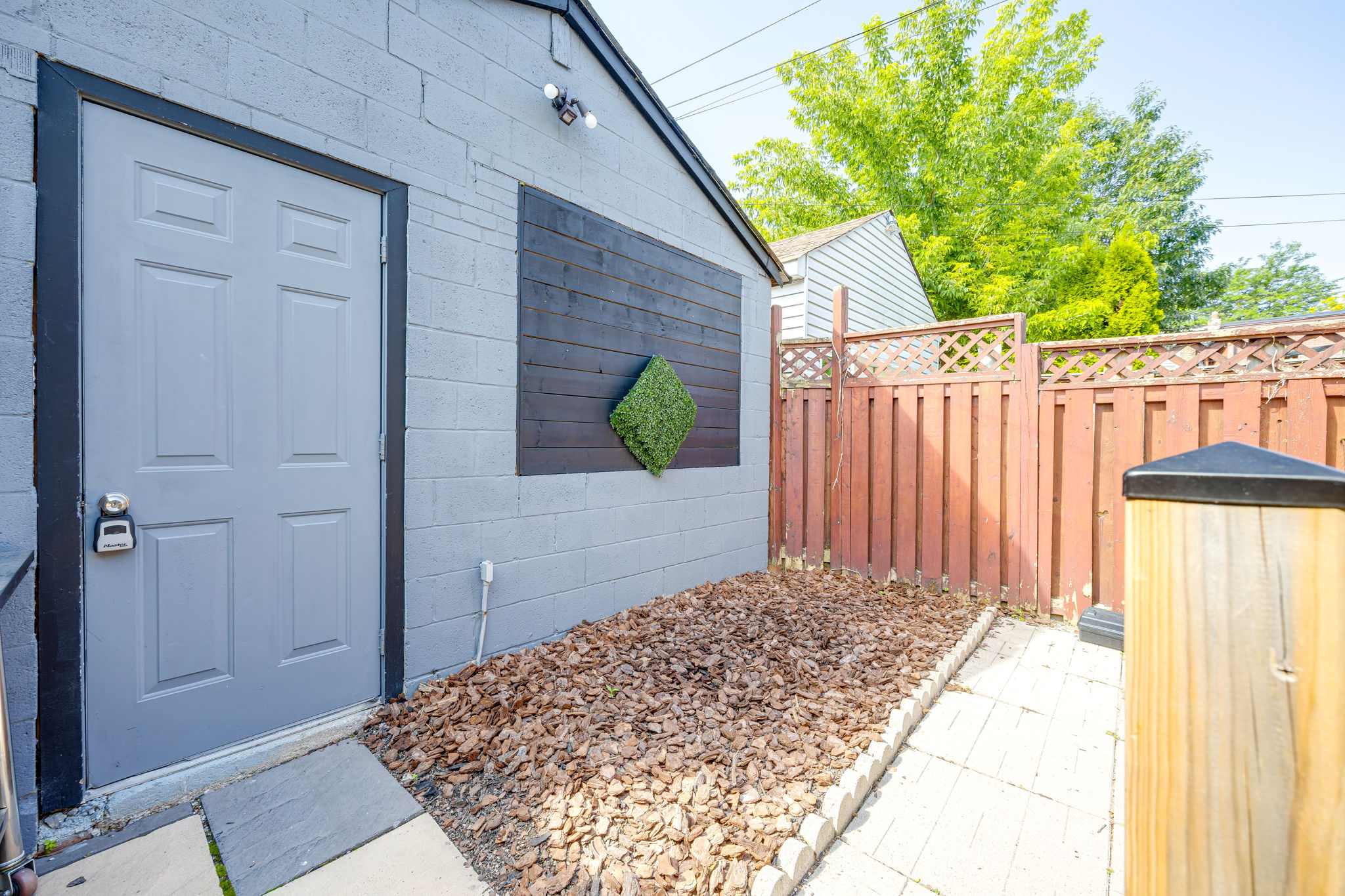 Toronto property showcase — delivered property photograph 31