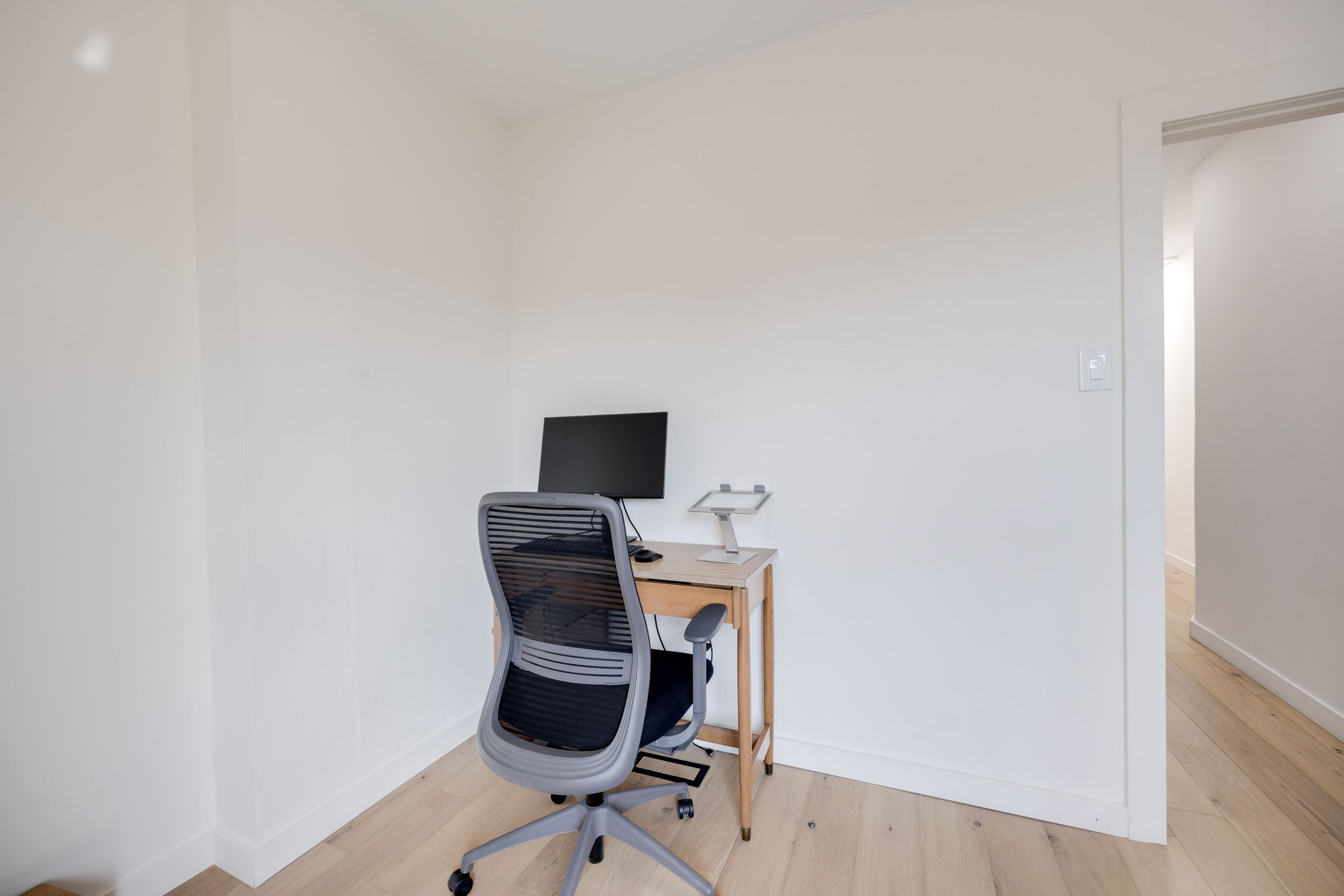 Toronto property showcase — delivered property photograph 26