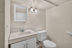  Photo 32
