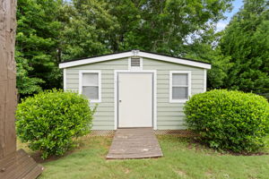 Storage building