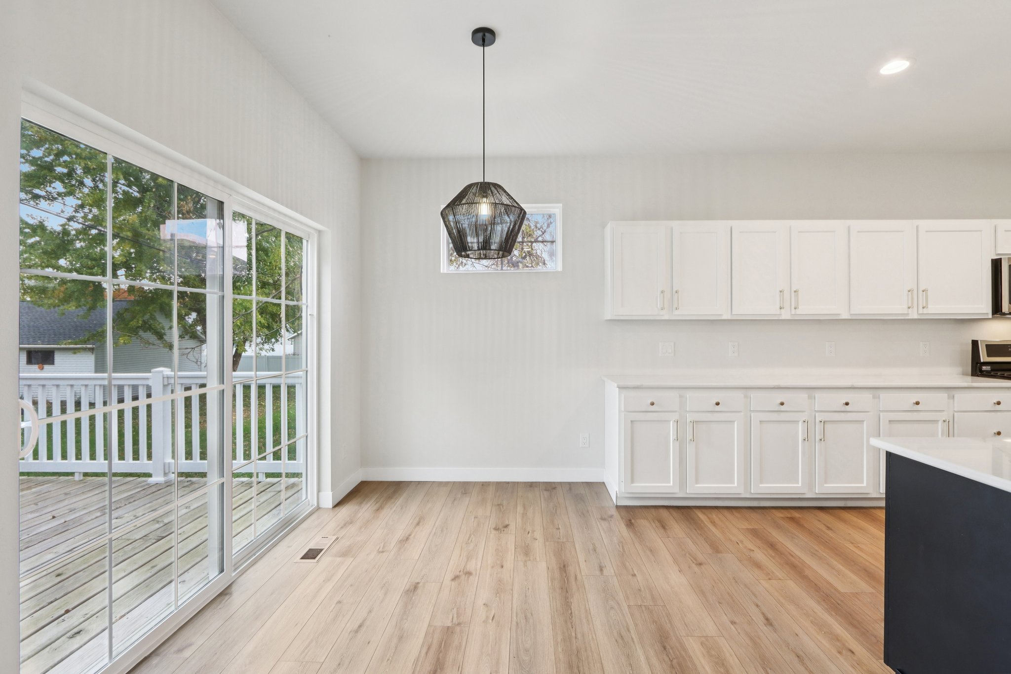 E Franklin St-S0111-013.jpg