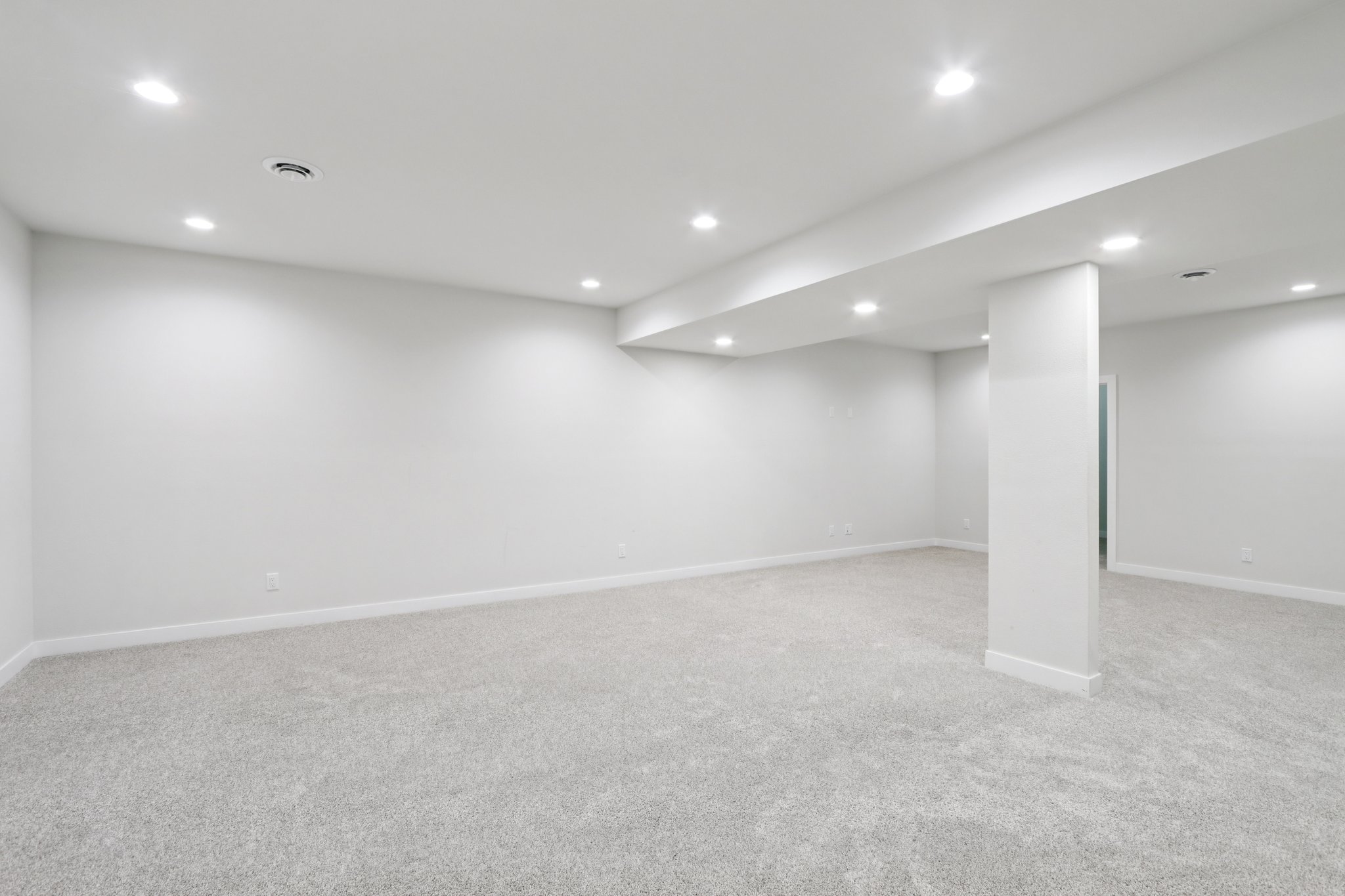 E Franklin St-S0111-052.jpg