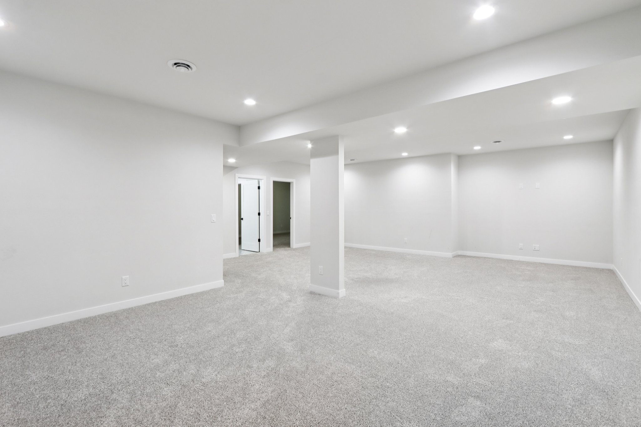 E Franklin St-S0111-054.jpg