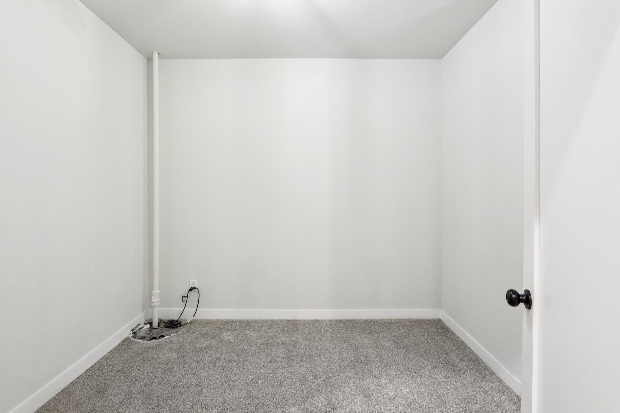 E Franklin St-S0111-056.jpg