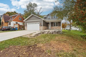 E Franklin St-S0111-003.jpg