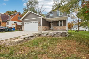 E Franklin St-S0111-004.jpg