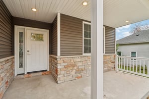 E Franklin St-S0111-005.jpg