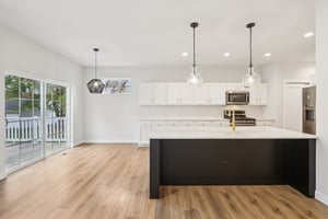 E Franklin St-S0111-011.jpg