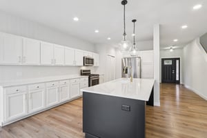 E Franklin St-S0111-014.jpg