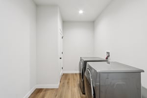 E Franklin St-S0111-022.jpg