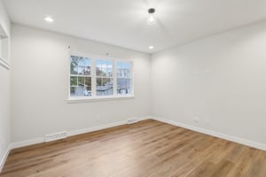 E Franklin St-S0111-029.jpg