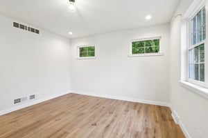 E Franklin St-S0111-030.jpg