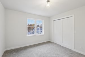 E Franklin St-S0111-037.jpg