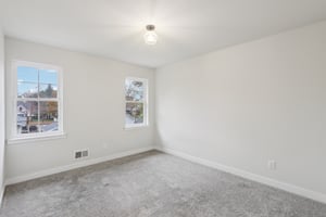 E Franklin St-S0111-039.jpg