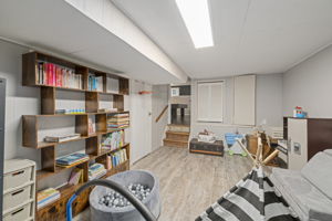  Photo 48