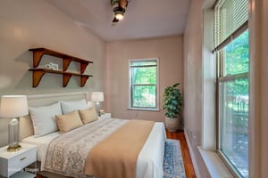 1R3A7472_3_4_5_6_7_8 virtually staged.jpeg