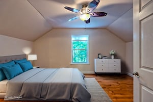 1R3A7633_4_5_6_7_8_9 virtually staged.jpeg