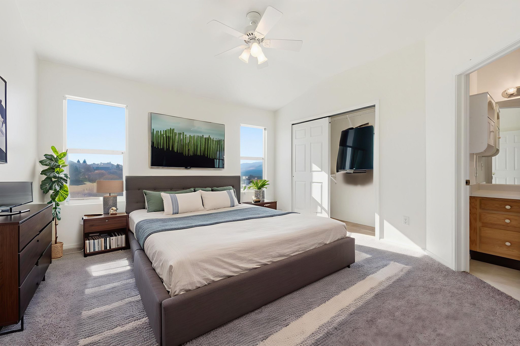 127 Misty Creek-20 virtually staged.jpeg