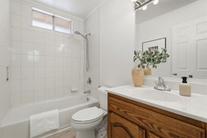 031_F8_127 Park Watson Pl
