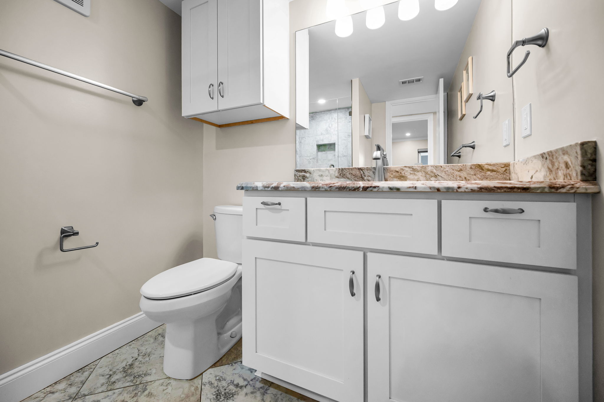 Bathroom2a