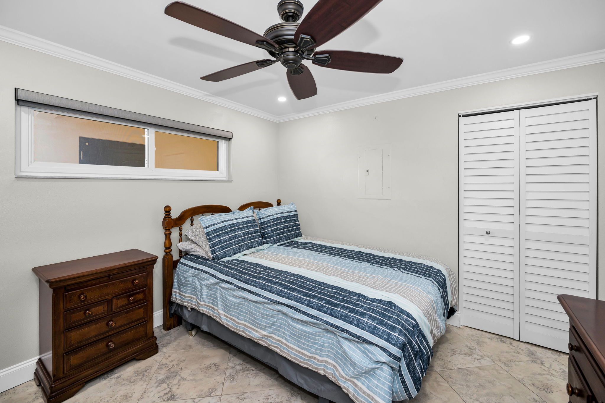 Bedroom2a