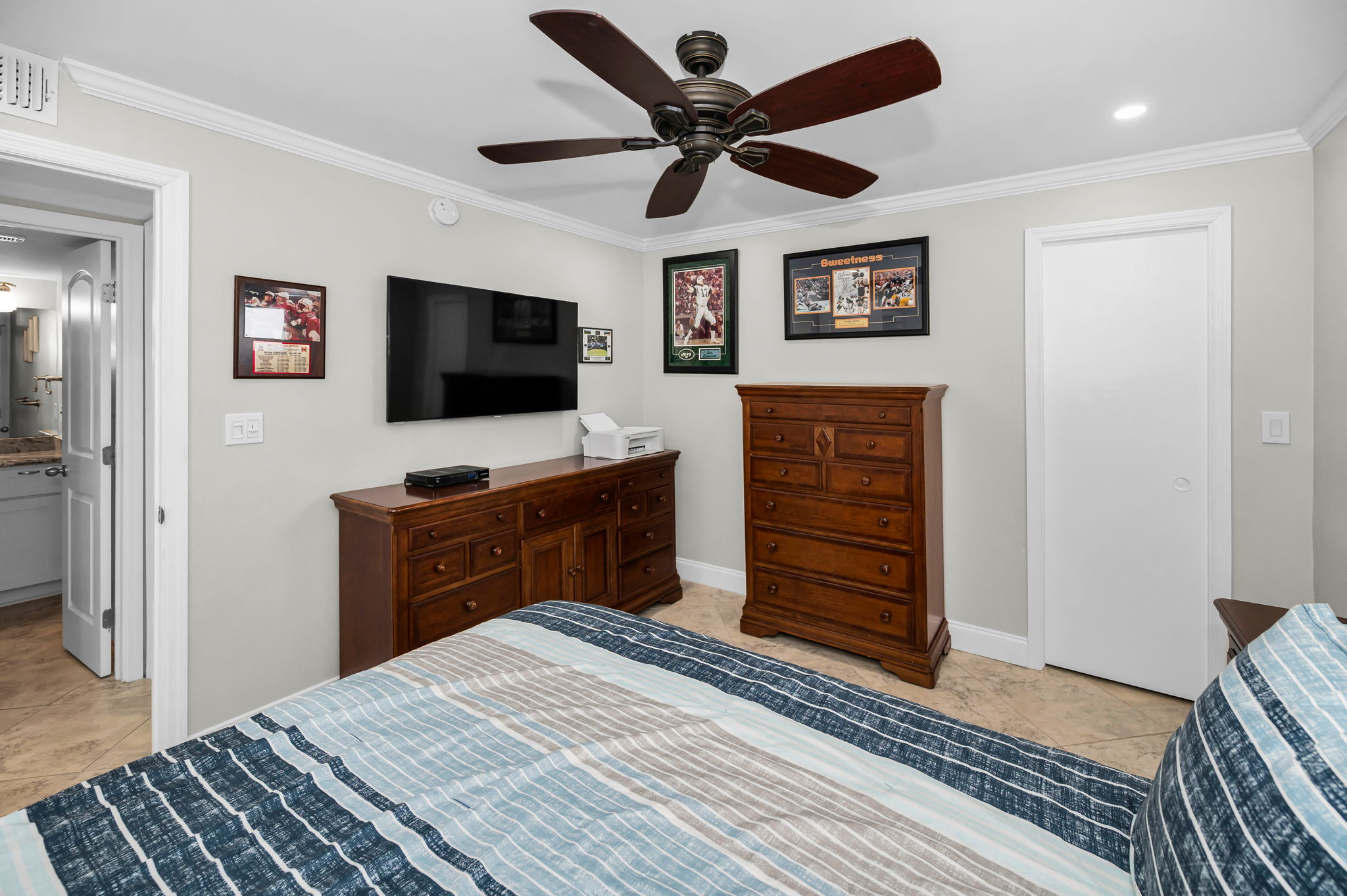Bedroom2c