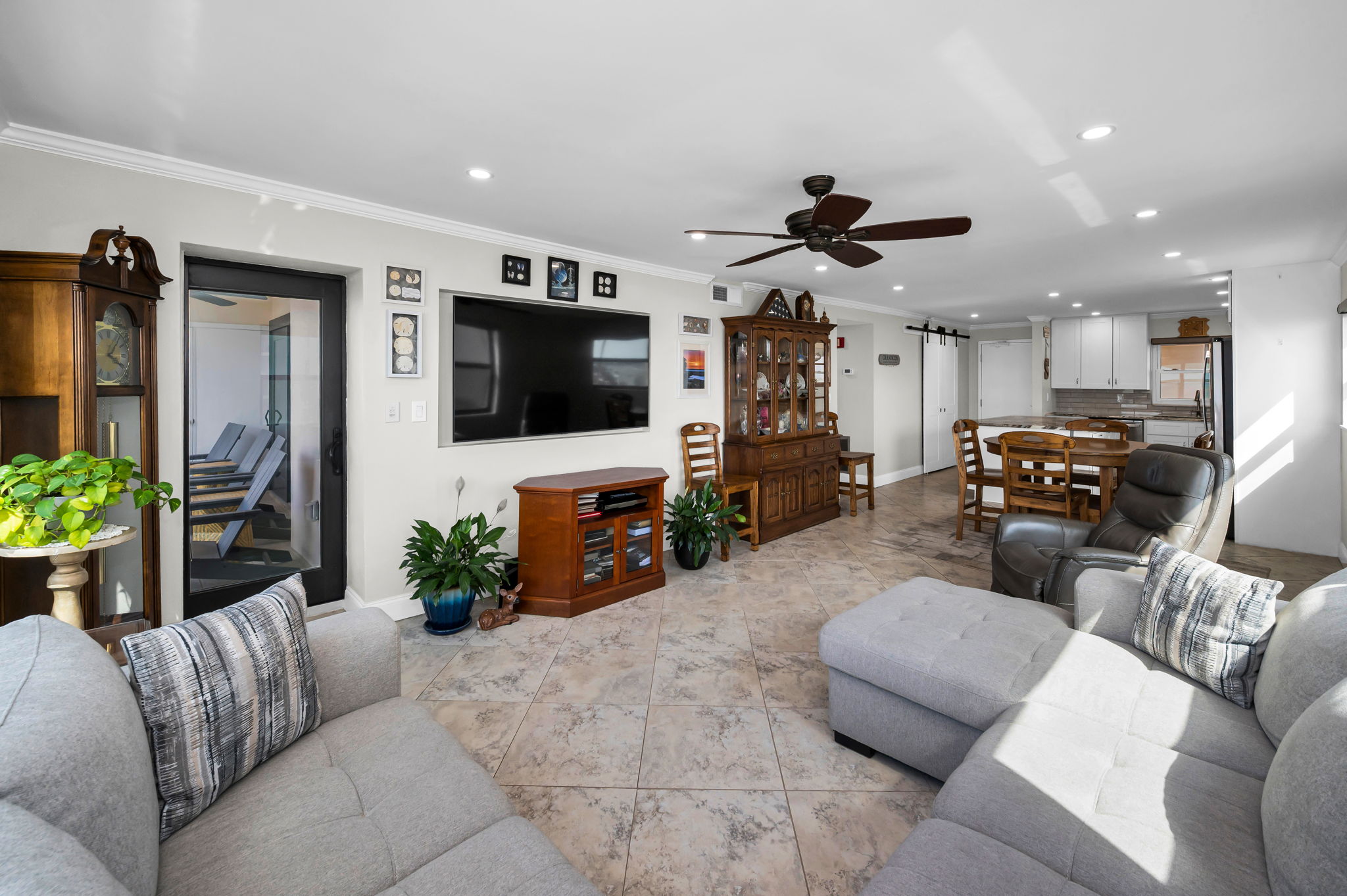 Living Room4