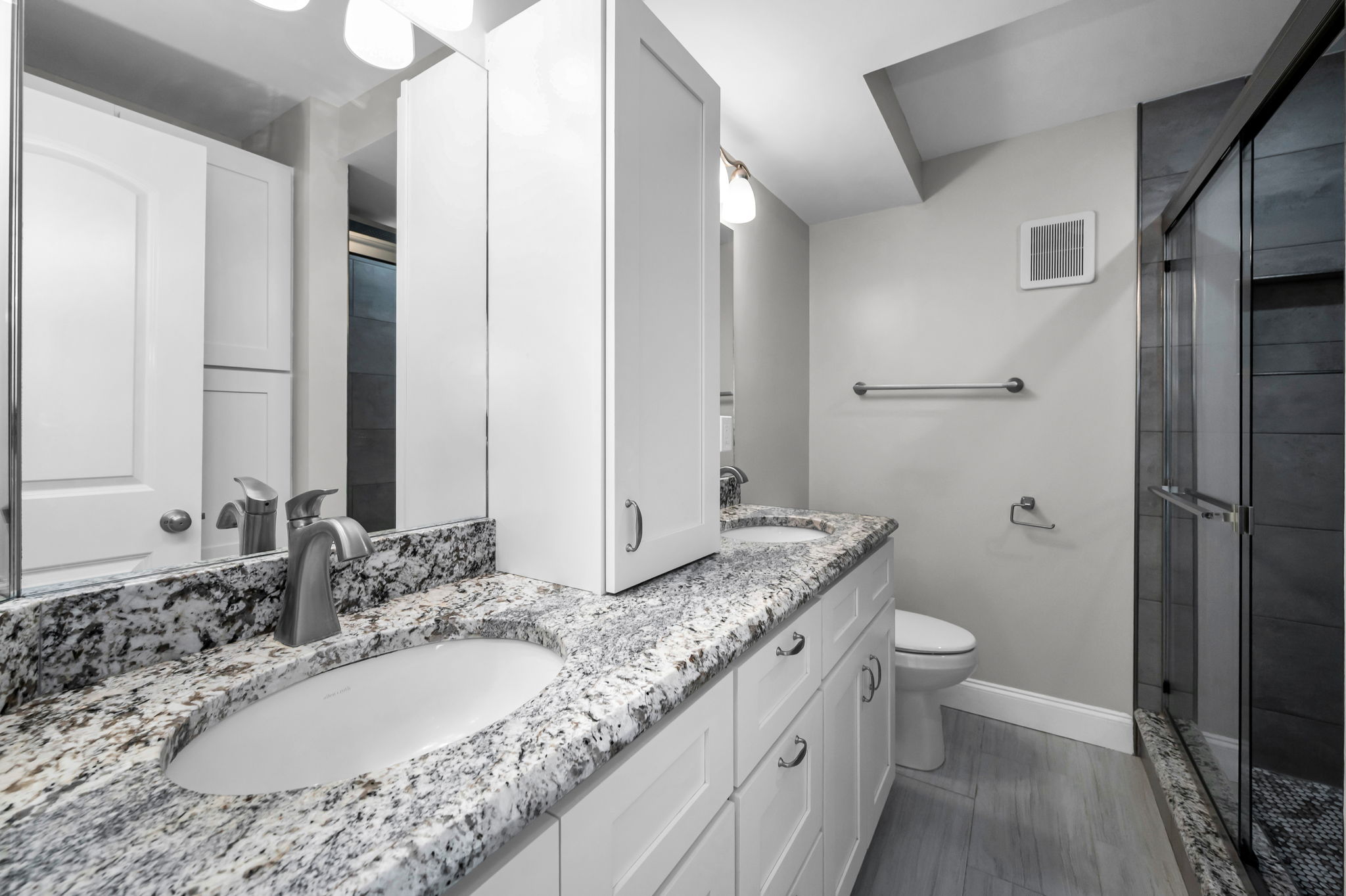 Primary Bathroom1a
