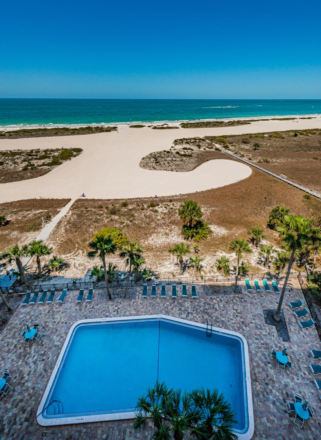 4b-Pool and Beach