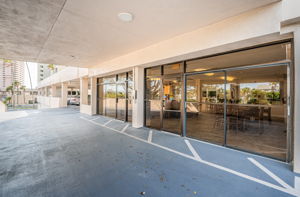 5b-Second Floor Entry