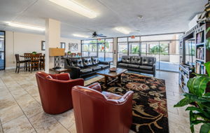 8b-Lobby