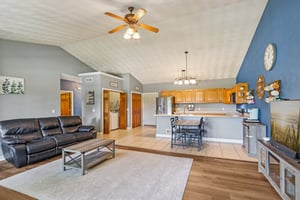 Jakes Way 6-S1507-009.jpg