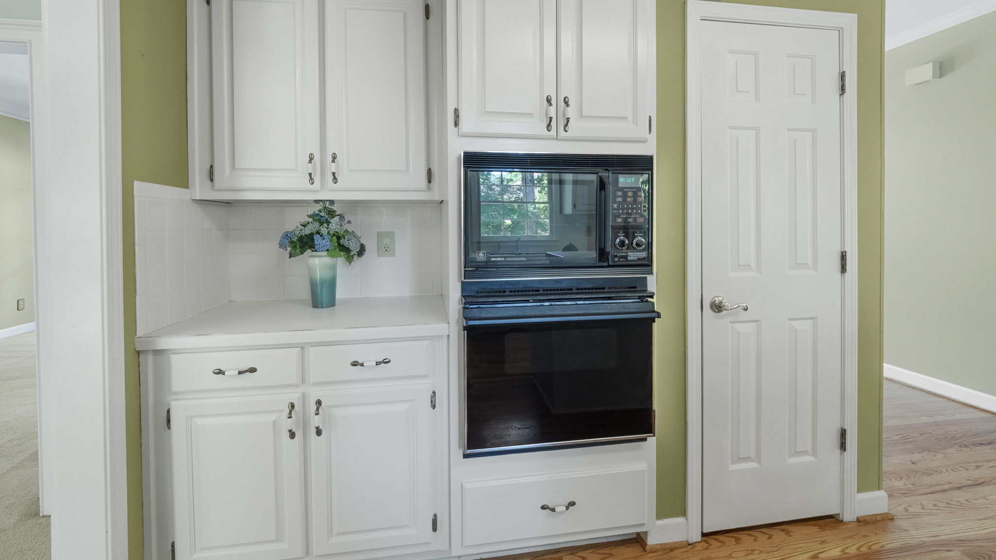 1270 Rivershyre Pkwy NE, Lawrenceville, GA 30043 Moore Visions