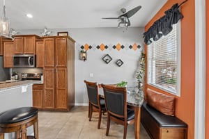 Colonnade Cir-S0306-011.jpg