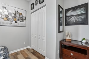 Colonnade Cir-S0306-029.jpg