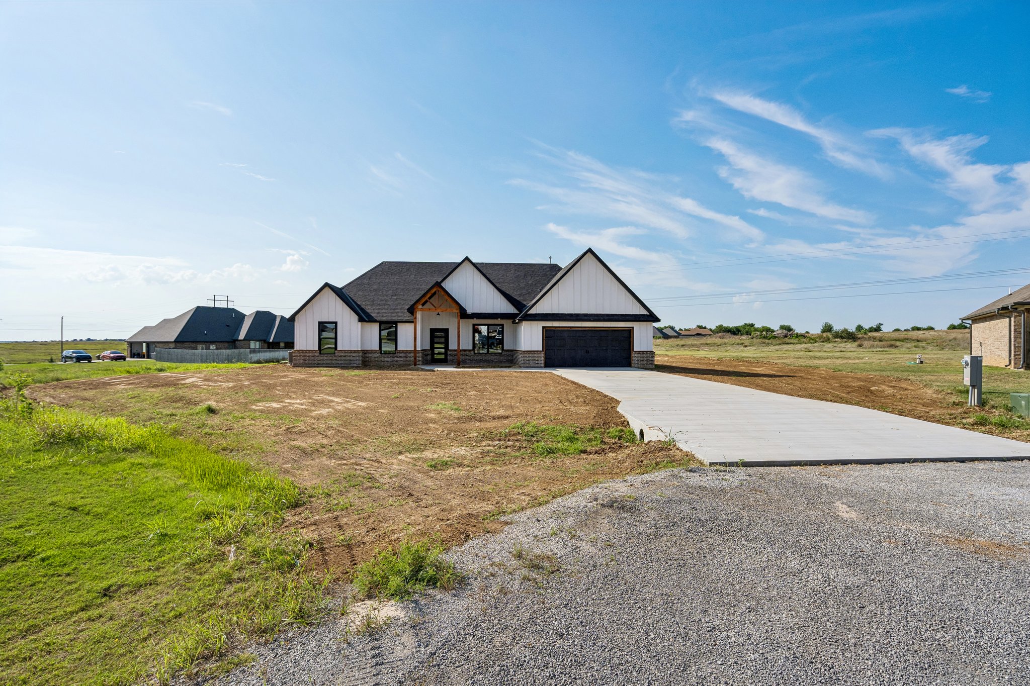 12702 Sierra Ln_001.jpg
