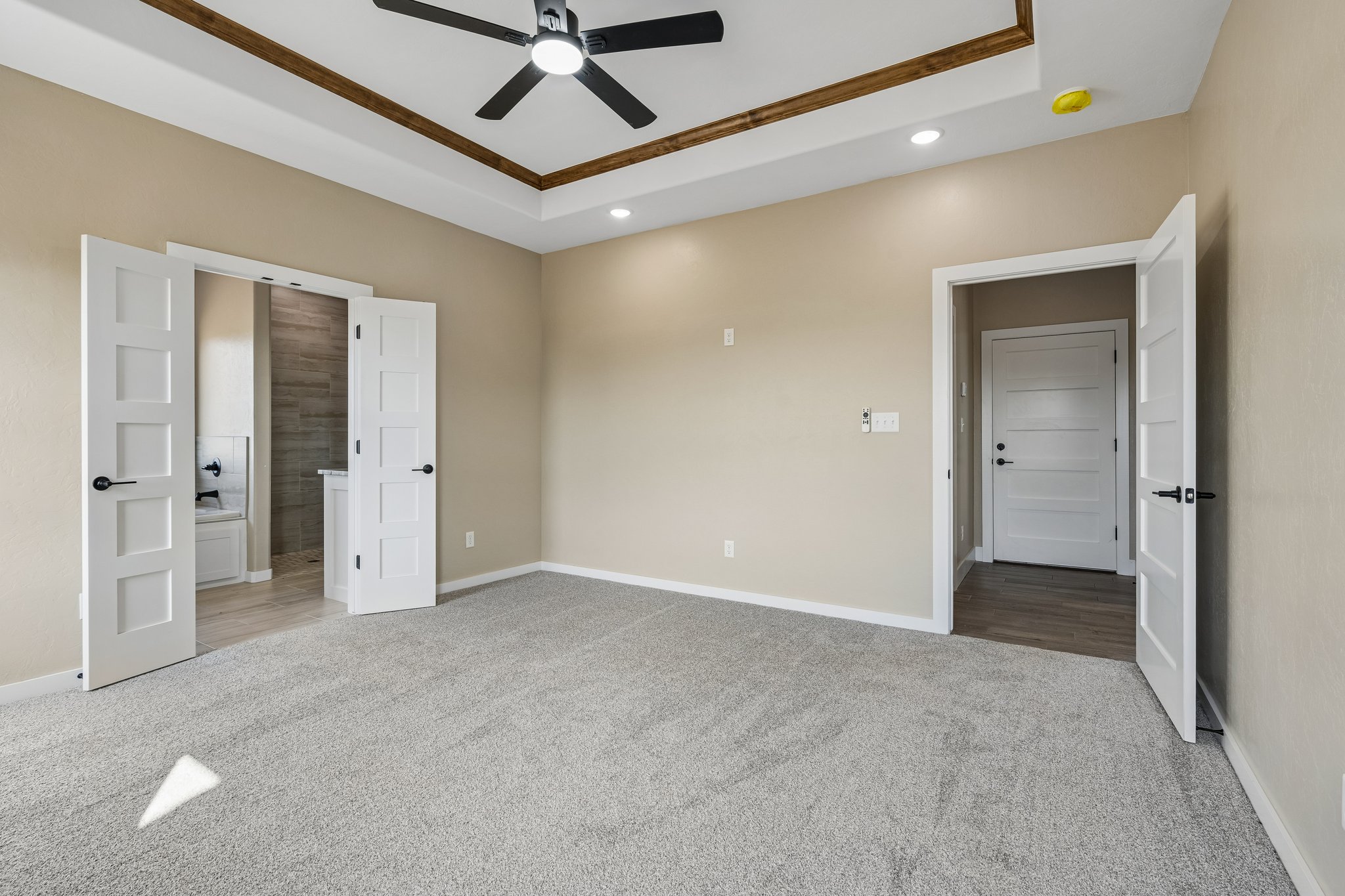12702 Sierra Ln_026.jpg