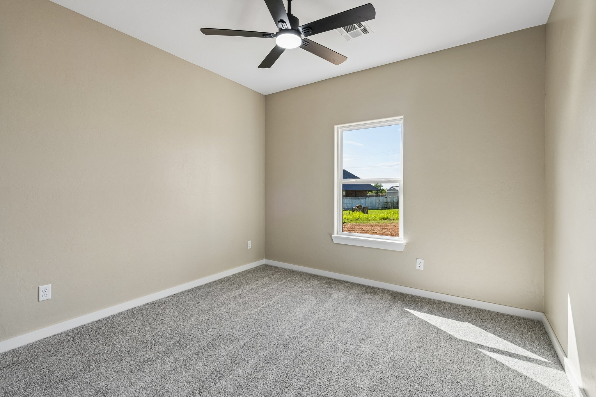 12702 Sierra Ln_043.jpg