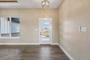 12702 Sierra Ln_009.jpg