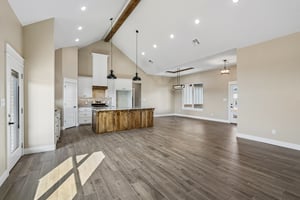 12702 Sierra Ln_013.jpg