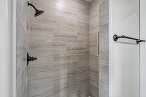 12702 Sierra Ln_037.jpg