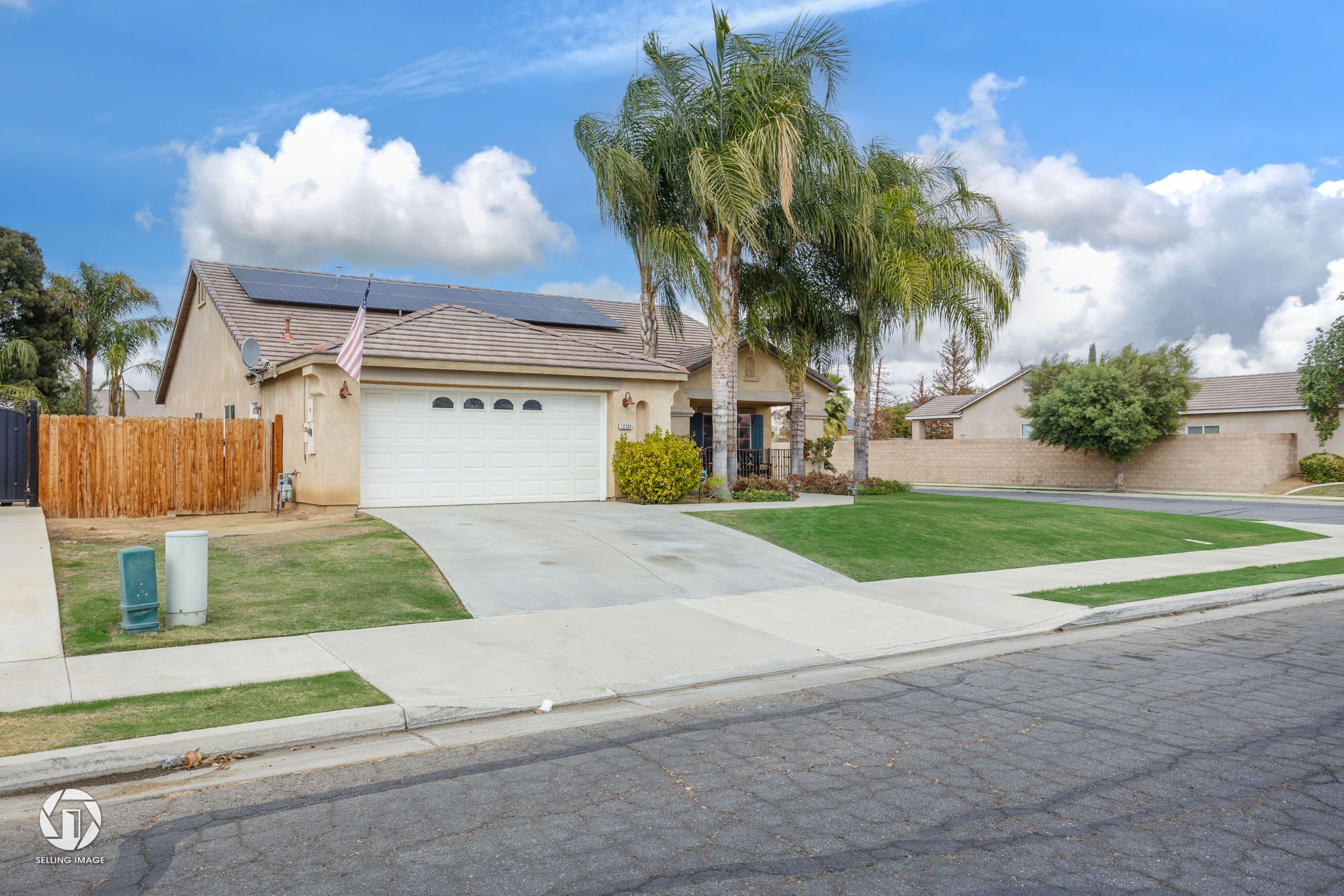 12702 Trafalgar Square Dr, Bakersfield, CA 93312, USA Photo 2